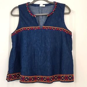 Cute denim sleeves v neck top with pretty red/yellow embroidery trim. Great cond